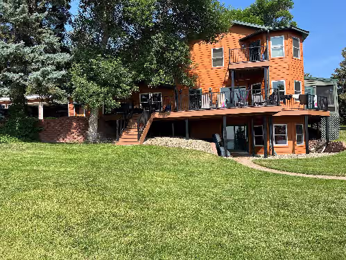 Lakefront Home on Lake Sakakawea in Douglas Bay near Garrison, ND, photo 2