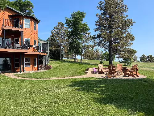 Lakefront Home on Lake Sakakawea in Douglas Bay near Garrison, ND