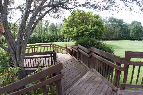 Relaxing 8 acres, Large Family Getaway plus Giant Pool, Hot tub, Sports Complex, photo 3