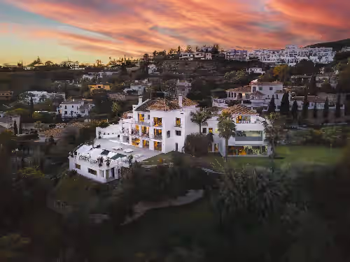 Villa Paraiso Alto | Ultimate Holiday Experience Pool Gym Cinema Parking Golf