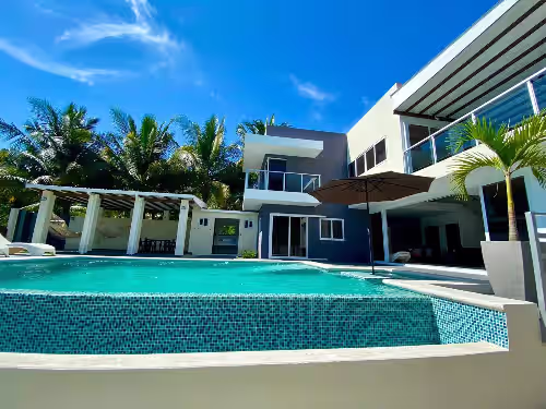 Lazo Beach House, Costa del Sol