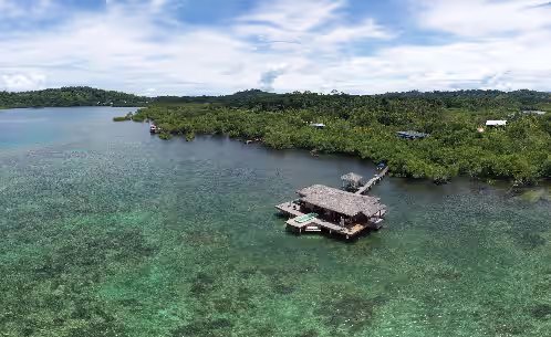 Eco-Lodge Bocas Coral Reef - Over water villa & birds house