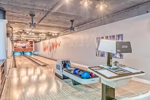 Bowling Villa by 777 Rentals, photo 2