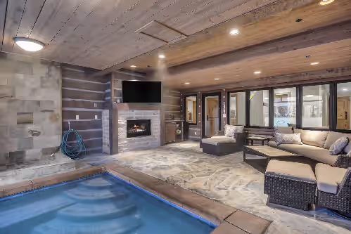 Ski in out luxury, hot tub and year-round pool, photo 3