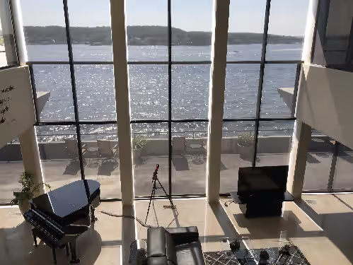 Elegant Lakeside Executive Estate Home-Sleeps 20, Pool, Guest Dock & Best View, photo 3