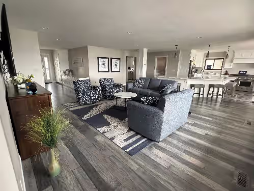 Remodeled 5-bedroom 3-Bath house for your family fun, photo 4