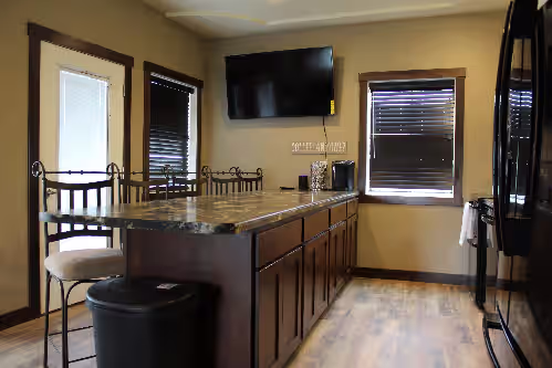 Penthouse in the heart of Downtown Fargo with private rooftop patio, photo 4