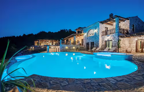 Amara Villa Luxurious 6 Bedroom Villa with Private Pool