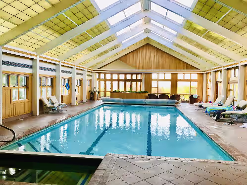 Private Home with Large Indoor pool- Perfect for Summer Fun, Fall Foliage & Ski, photo 2