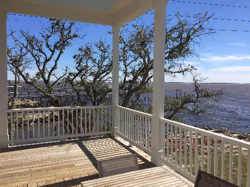 Terrace/patio at LAKE House with Private Heated Pool, Great for Family Gatherings. Best View