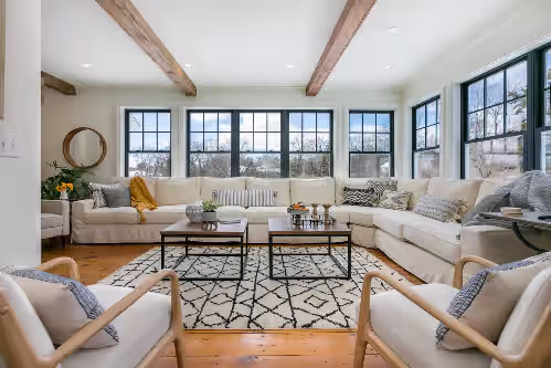 HEATED SALTWATER POOL, Pickleball. Higgins Beach Estate~sleeps 30. 12 min to DT, photo 5