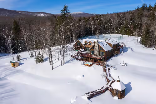 Beautiful Lakeview Log Cabin on 60Acre Property, photo 3