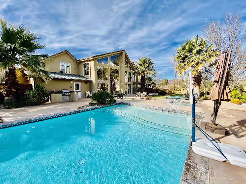 Saint George Home and Property with 2 Private Pools and Pickleball Court, photo 2