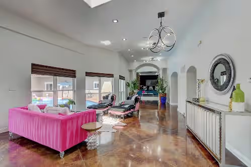 Family Friendly 5 Bed 5 Bath 6000 SF Ranch With Pool, photo 2