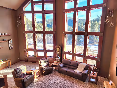 17 Acres of luxury, Comfort, & 2200sf Game Room / Movie Theater, photo 2