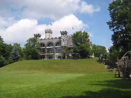 Unique Luxurious Gothic Castle, gorgeous views of lake/mountain 500 acre estate!