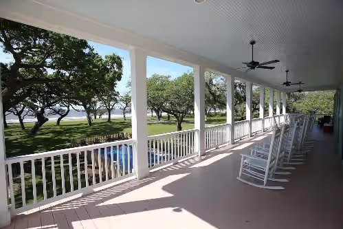 20 Oaks Beautiful location and home on the Beach, photo 2